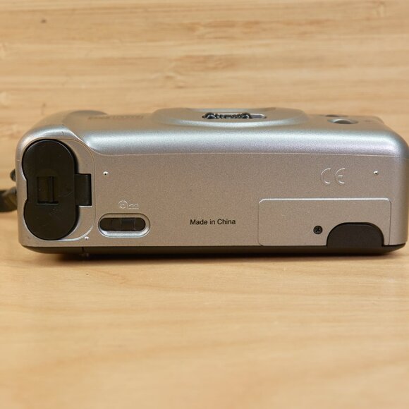 Vintage Bell & Howell BF 905 / 35mm Point and Shoot Film Camera / Tested - Picture 5 of 7